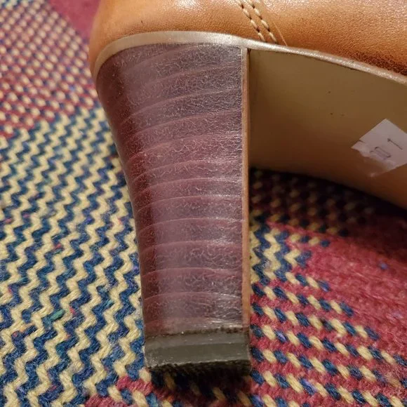 Bellini | Leather Heeled Loafer - Picture 6 of 6